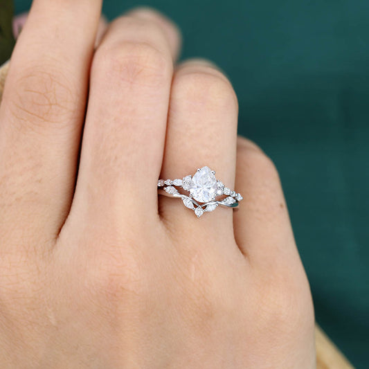 1CT Pear Shaped Moissanite Engagement Ring Set with Cluster Accents