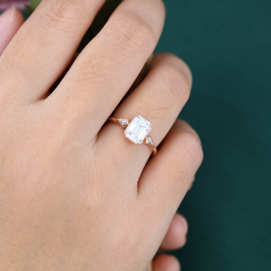 1.5CT Emerald Cut Moissanite Engagement Ring with Kite Accents