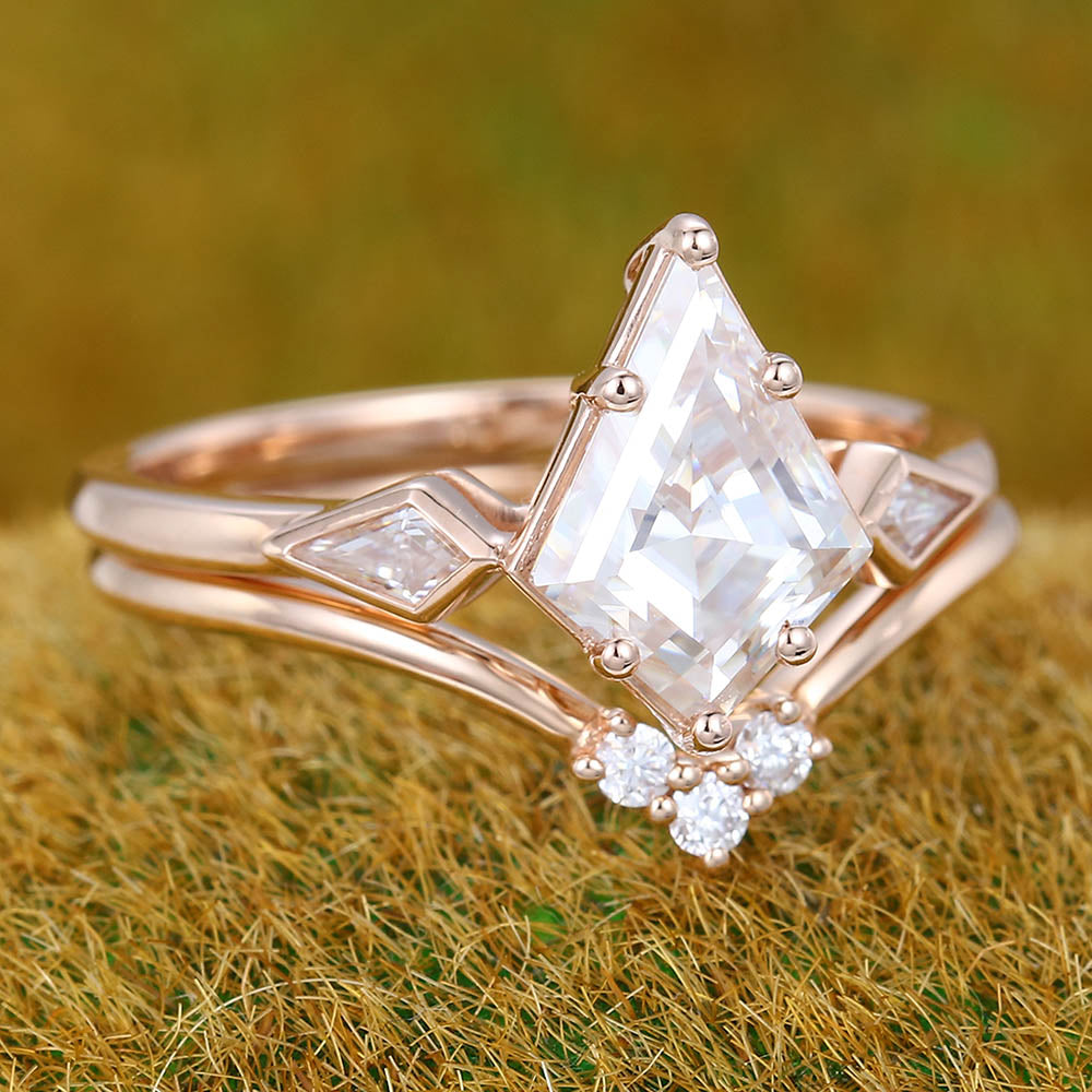 1.5CT Kite Shaped Moissanite Engagement Ring Set with Petite Kite & Round Accents
