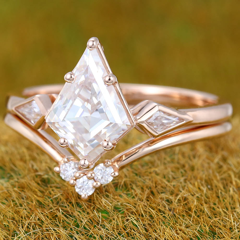 1.5CT Kite Shaped Moissanite Engagement Ring Set with Petite Kite & Round Accents