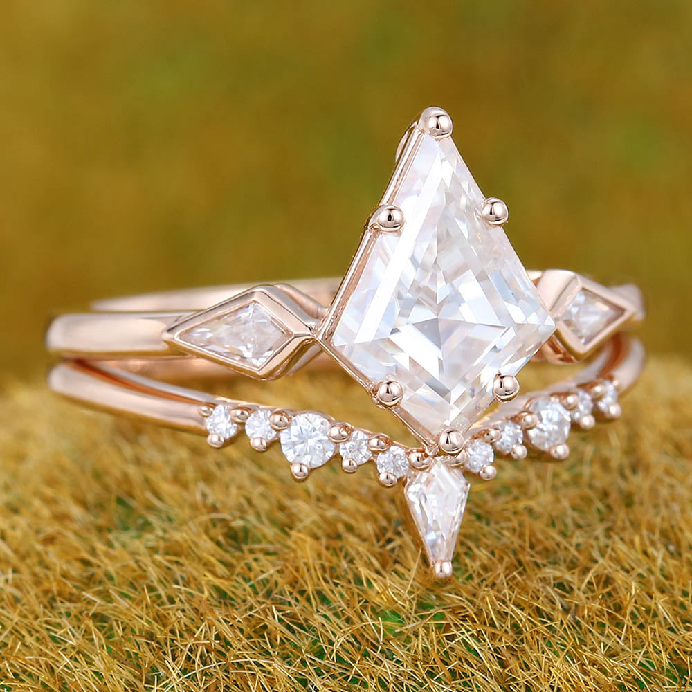1.5CT Kite Shaped Moissanite Engagement Ring Set with Petite Moissanite Accent