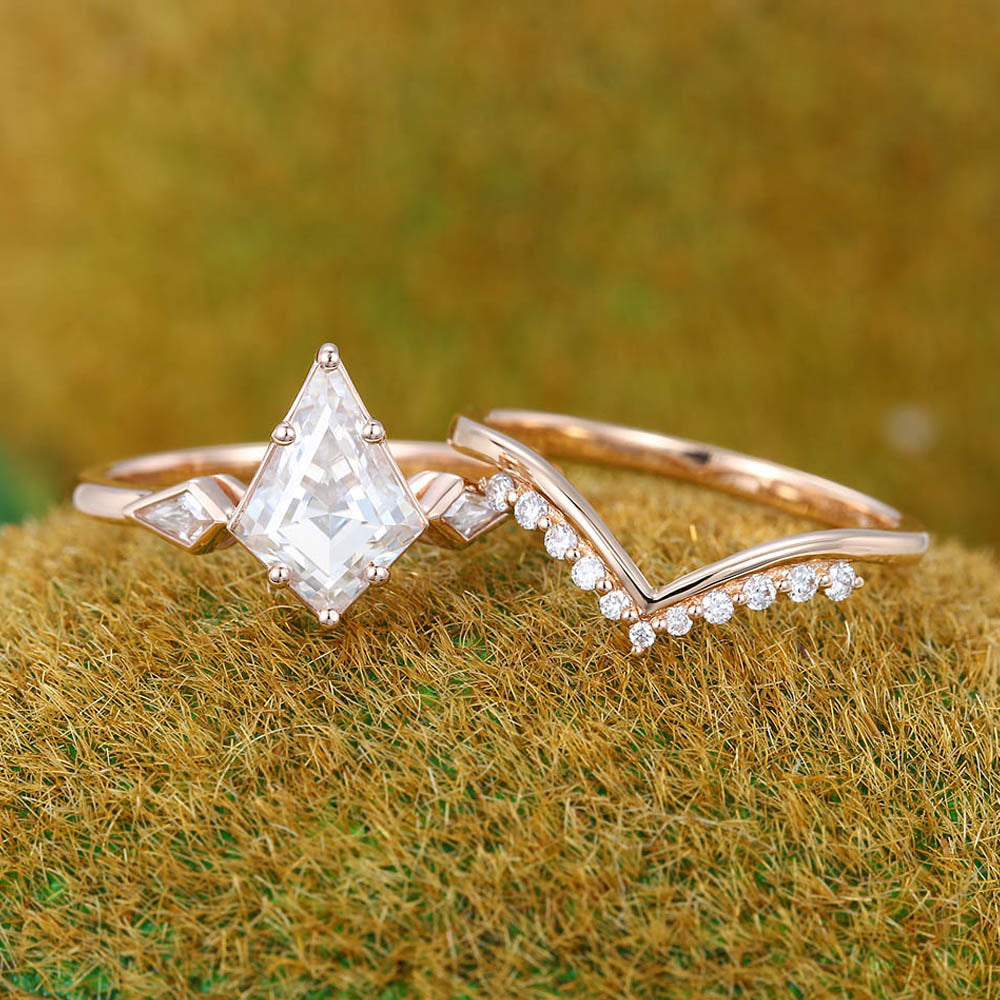 1.5CT Kite Shaped Moissanite Engagement Ring Set with Petite Round Moissanite Accent Bridal Band