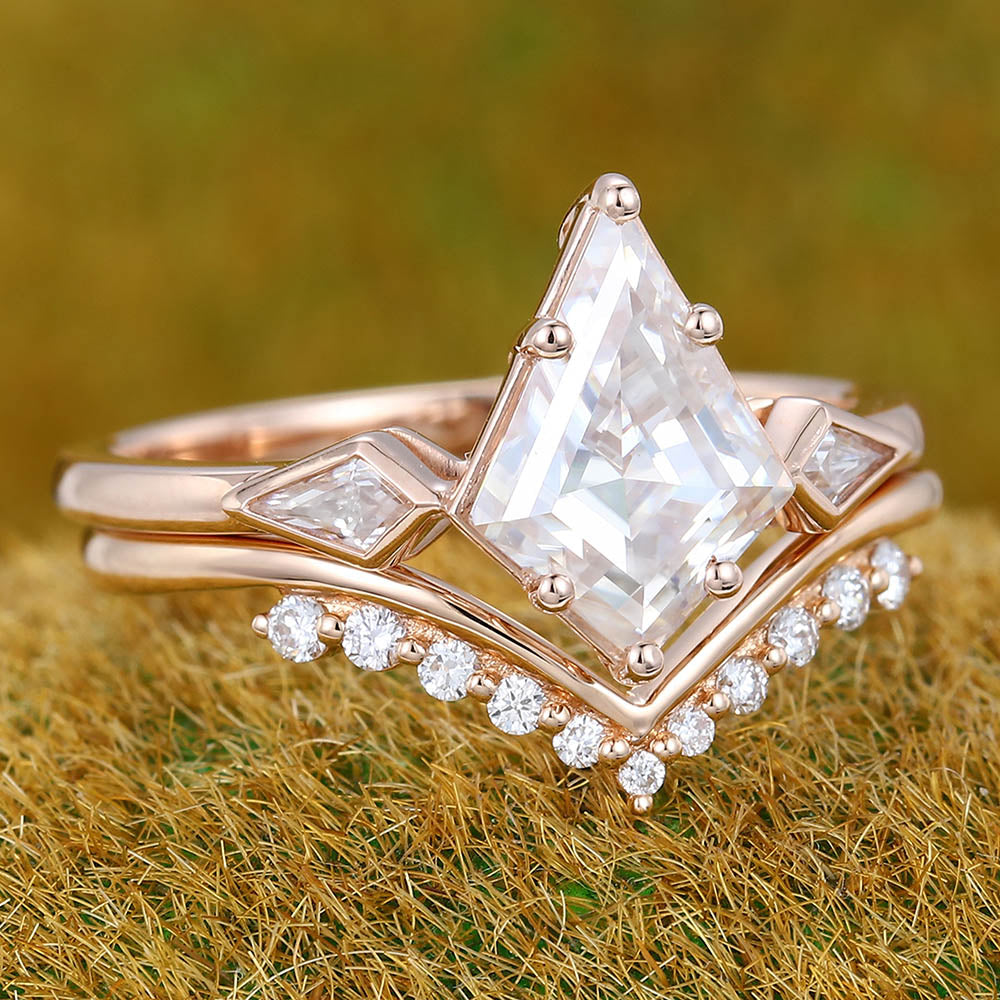 1.5CT Kite Shaped Moissanite Engagement Ring Set with Petite Round Moissanite Accent Bridal Band