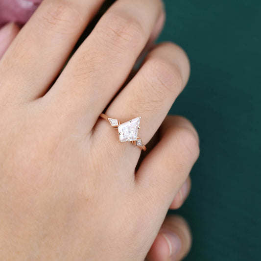 1.5CT Kite Shaped Moissanite Engagement Ring with Bezel Kite Accents