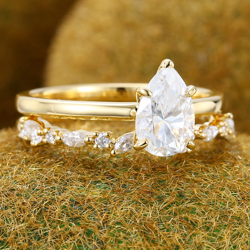 Pear Shape Moissanite Engagement Ring Set Classic Bridal Ring Set 2PCS