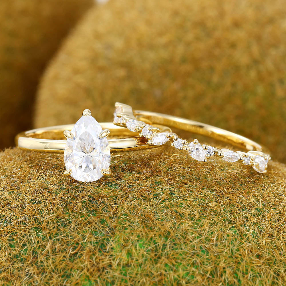 Pear Shape Moissanite Engagement Ring Set Classic Bridal Ring Set 2PCS
