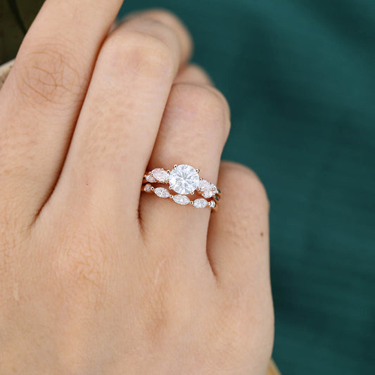 Unique twisted Design 1CT Round Cut Moissanite Cluster Engagement Ring Set