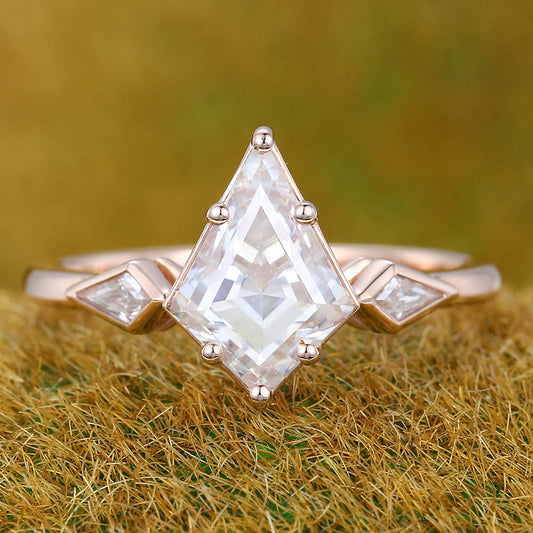 1.5CT Kite Shaped Moissanite Engagement Ring with Bezel Kite Accents