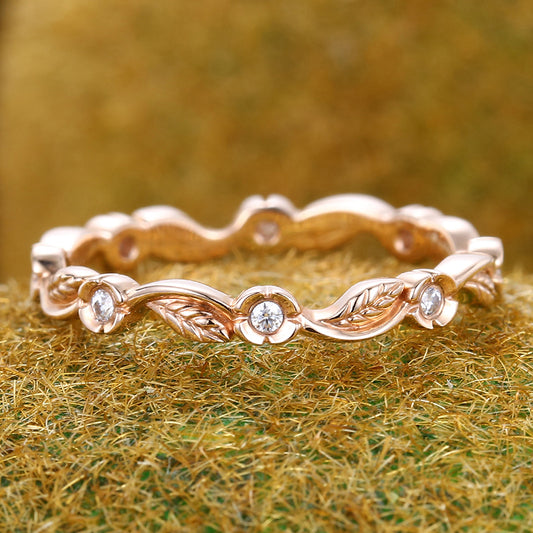 Nature Inspired Wedding Band Alternating Leaf & Moissanite Stackable Ring
