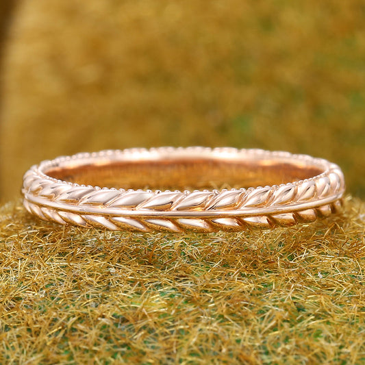 Solid Wedding Band Vintage Leaf Engraved Nature-Inspired Ring